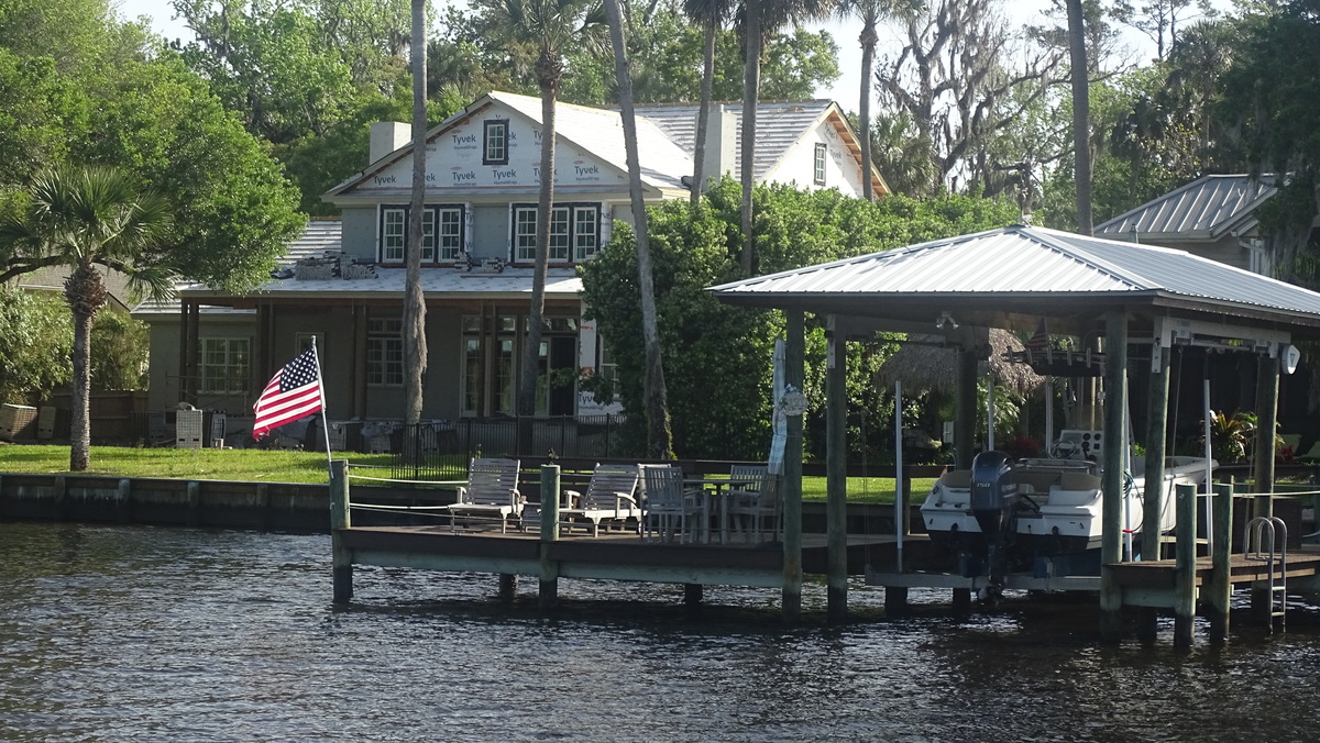 Casa al lado del ICW en Flagler Beach, Florida
