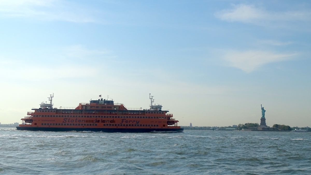 Transbordador Staten Island con la Estatua de la Libertad