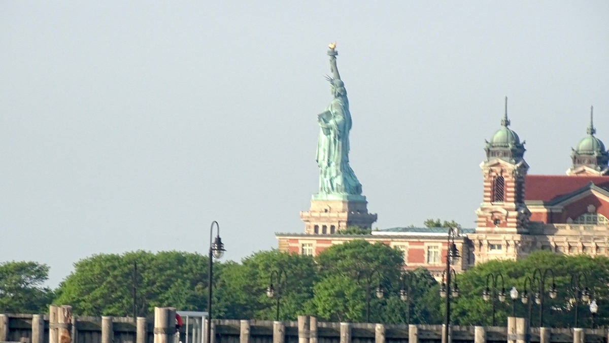 Estatua de la Libertad desde el norte de la Isla Ellis