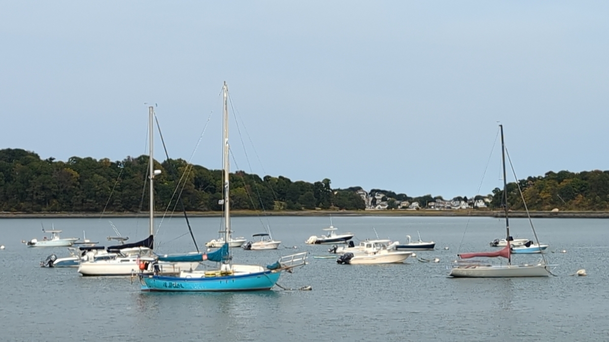 Brisa en la Bahía de Hingham