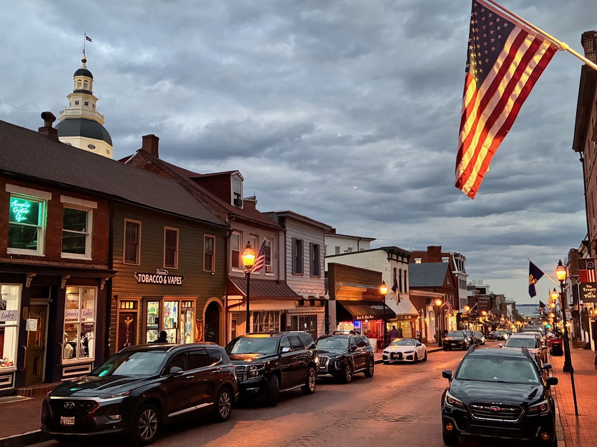 Casa del Estado de Maryland, Annapolis desde la calle Mayor